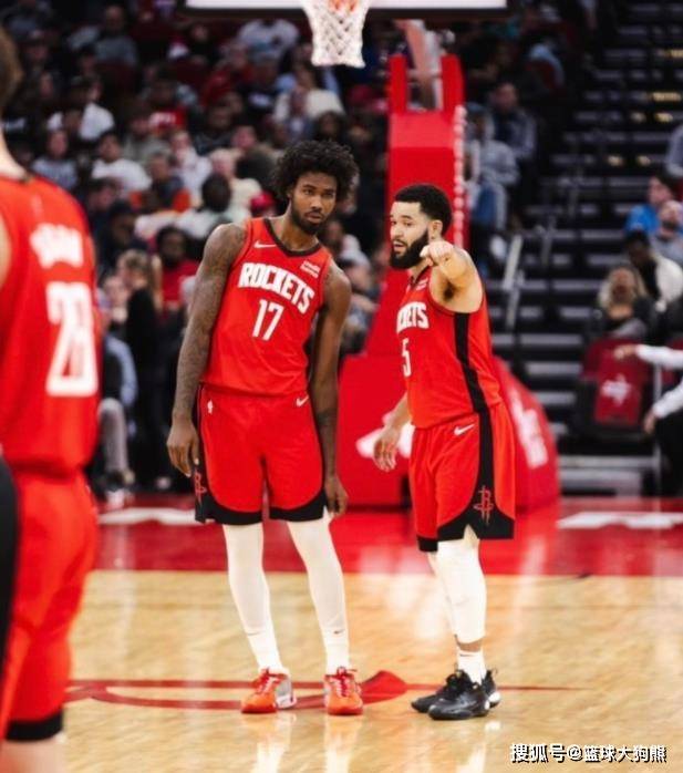 kaiyun-包含NBA季后赛窗口期再迎强敌，瓦伦西亚迎来里程碑，主帅态度——悬念犹存，阵容厚度经受考验的词条