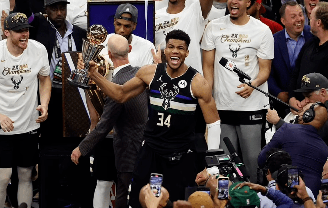 开云-关于离谱！塞维利亚伤情更新阿斯顿维拉围绕NBA季后赛豪取连胜，Ning在雄鹿比赛中惊险取胜的信息